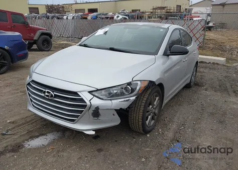 2017 Hyundai Elantra Value Edition z USA, uszkodzony, nr VIN 5NPD84LF6HH140800